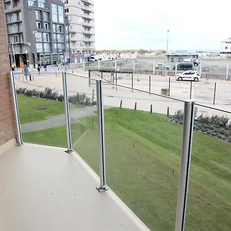 In Near The Beach, Cleaning Included Lägenhet
